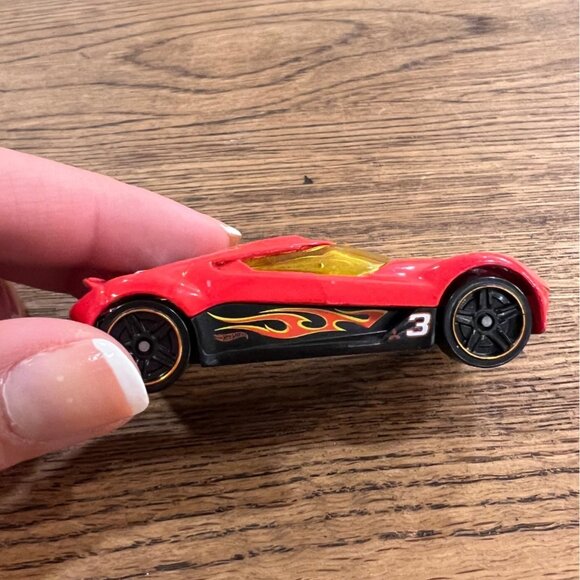 Hot Wheels Red "Double Shots" Die-Cast Toy Car With Flames & Yellow Windows - Picture 4 of 5